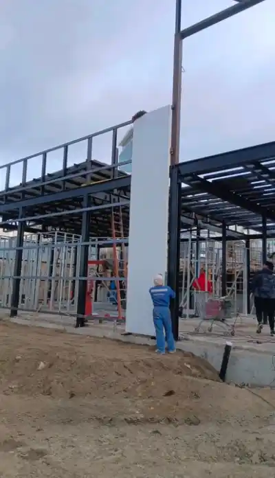 McDonald's en Comodoro: la estructura ya está en pie y la apertura tiene fecha