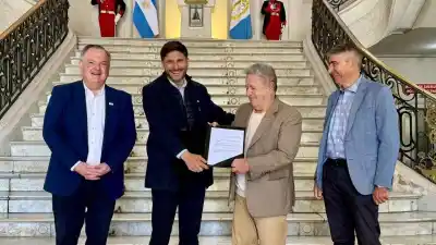 El encuentro en Santa Fe que despertó una comparación con Alfonsín