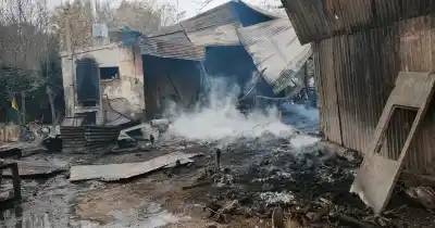 Perdió todo en un incendio en Monte Comán y ahora pide ayuda para empezar de nuevo