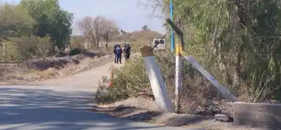Hallaron el cuerpo de un hombre dentro de una combi en Albardón