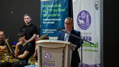 Lanzan en Plaza Huincul un profesorado técnico que combina clases presenciales y virtuales