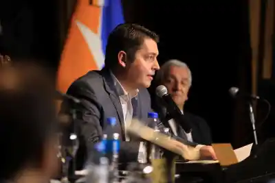 El día después de su discurso por Malvinas: la medida de Milei que encendió a un intendente fueguino