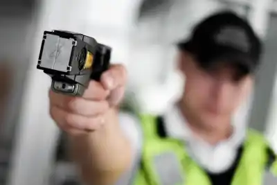 La Libertad Avanza impulsa un cambio radical en la policía bonaerense: ¿Qué buscan autorizar?