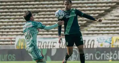El ídolo que volvió para castigar a Banfield: el doblete que complica al Taladro