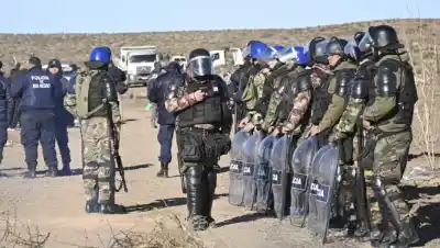 Antes de las Taser: la Policía de Río Negro se arma contra los disturbios