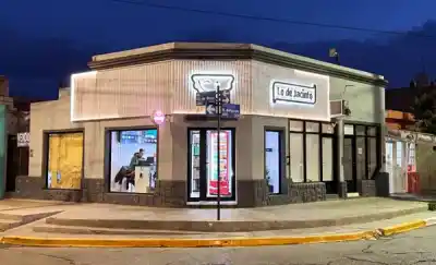 Se mudó al centro de Rawson y ya tiene su habilitación: qué ofrece "Lo de Jacinto"