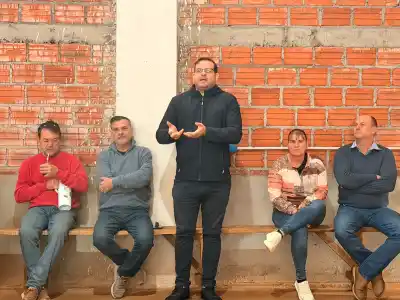 Cristian Castro se lanza a la gobernación y ya marca la cancha: ni oficialismo ni libertarios