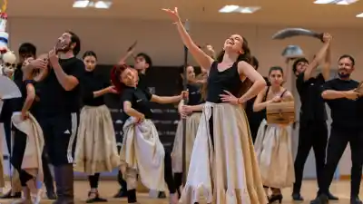 El centro de San Juan se convierte en escenario: la previa de "Moliendo a Molière" que promete sorprender