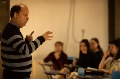 Futuros docentes se forman con vocales de Agmer en la UNER