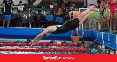 El torneo de natación que define a los representantes de Santa Cruz para la Araucanía