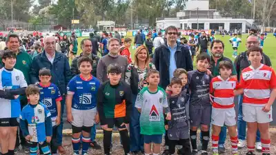 400 pibes de tres ciudades coparon un encuentro de rugby infantil en Santiago