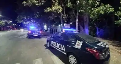 Un hombre fue despojado de su moto a punta de pistola en una esquina céntrica