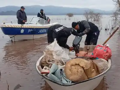 Fueron a pescar y terminaron infraccionados: lo que encontraron en su camioneta