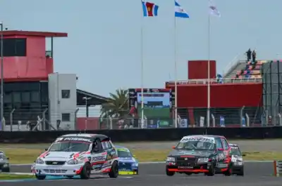 Un misionero ganó su primera serie en el Turismo Pista tras una sanción