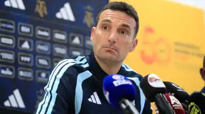 Scaloni sorprende con un llamado de último momento: un defensor de River se suma a la Selección
