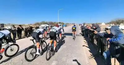 El ciclismo argentino elige Catamarca: arrancó la Vuelta La Paz–Recreo