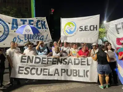 El miércoles 9, estatales y docentes paran en toda la provincia: qué reclaman