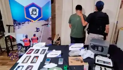 Operativo en el barrio 750 Viviendas: Lo que encontraron en la casa dejó en evidencia un negocio clandestino