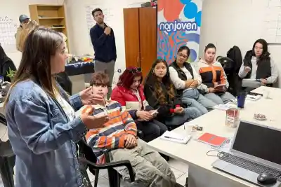 El plan de Neuquén para que los jóvenes no se vayan: créditos y acompañamiento