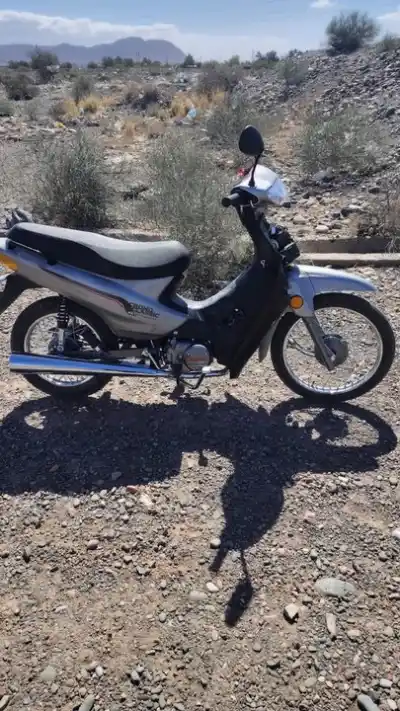 Le robaron la moto y salió a perseguirlos: el final del operativo