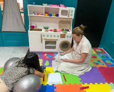 La médica que pide frenar las etiquetas: "No todo es autismo"