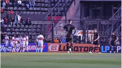La deuda que le juega en contra a Colón en la pelea por el Reducido