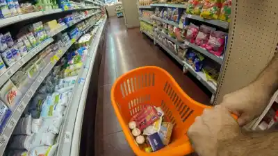 La banana que se disparó 42% en un mes: el producto que más golpeó a la canasta básica en Puerto Madryn