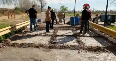 Una rotonda y nuevas veredas: así cambia el acceso a la Villa Cabecera de San Carlos