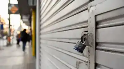 El drama oculto de los comercios de Corrientes: cierres en cadena y un goteo que no para