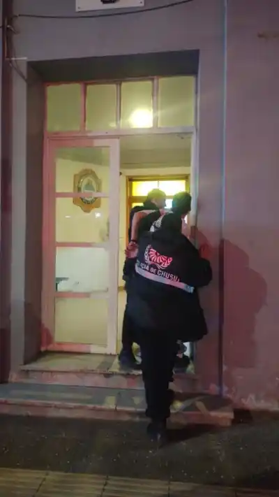 Echado de un boliche de Comodoro, volvió para armar escándalo y la policía lo demoró