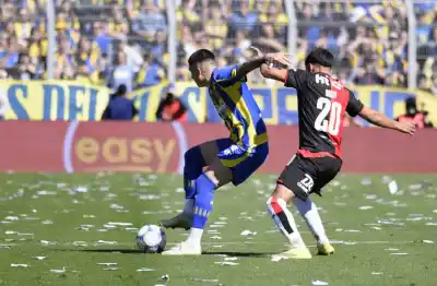 El gol de Ávila no alcanzó: Newell's se lo empató a Central en el final y el clásico quedó en deuda
