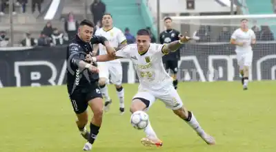 Central Norte lo buscó por todos lados, pero un arquero se lo negó en el Padre Martearena