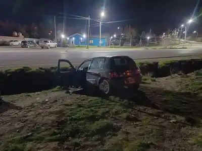 Se despistó en una curva de San Cayetano y el control le marcó 1,55 g/l