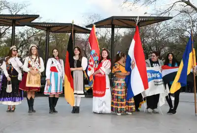 32 colectividades, un solo festejo: así se vive el Fin de Semana del Inmigrante en Resistencia