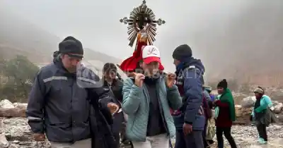 Caminan más de ocho días entre niebla y frío: la travesía de los peregrinos que ya partieron