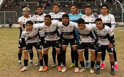 El gol del final que desató un cierre caliente en el clásico capitalino