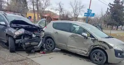 Tres heridos tras un fuerte choque en Malargüe: una de las víctimas, embarazada