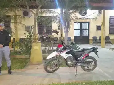 Asaltaron un supermercado a mano armada: la Policía recuperó el botín y detuvo a dos sospechosos