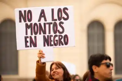 El Gobierno provincial, ante la Justicia por el decreto que pagó sumas en negro a docentes