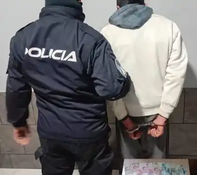 Le robaron a un vecino y la policía recuperó el botín: el detalle que complicó al sospechoso
