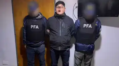 Lo expulsaron del país por narco, volvió y cayó con la valija lista para escapar