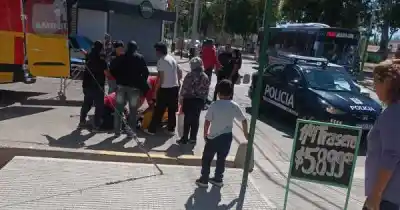 Dos siniestros en el Este: un motociclista politraumatizado y una adulta mayor golpeada