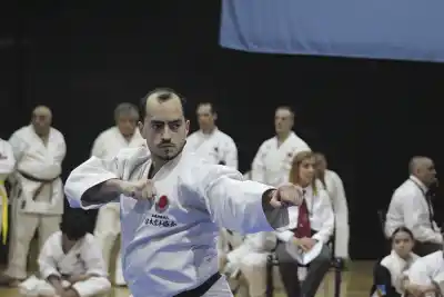 El podio en kata y la lista completa de las 22 escuelas de la Copa Inoue
