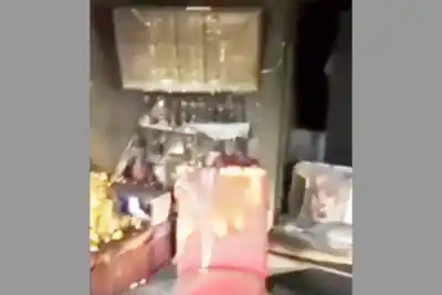 Un hombre volvió a su casa y la encontró en llamas: su hermana y su sobrina estaban adentro