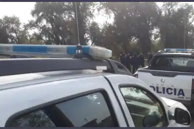 Cortaron un alambrado y se llevaron un carro y 400 litros de gasoil: qué encontró el encargado al llegar