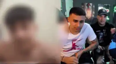 Dos adolescentes detenidos aparecieron en un streaming y uno se presentó como "el tirador de la bicicleta"