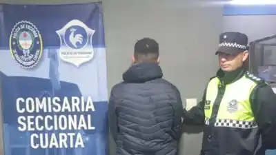Un hombre encerró a su padre y lo intentó golpear con una cadena: la violenta escena que encontró la policía