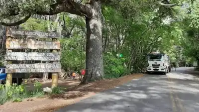 Alerta en los senderos del Llao Llao: el barro y el agua complican el paso