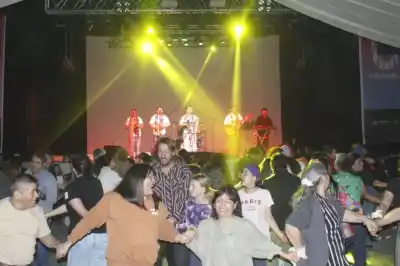 Una noche de música y danza en Ushuaia para honrar el Éxodo Jujeño