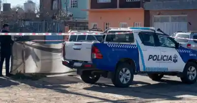 Hallazgo en Caleta Olivia: qué encontraron cerca de un canasto de basura